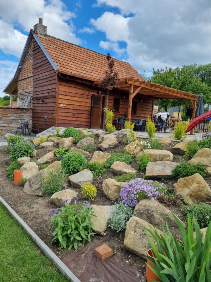 Apartmany Moravia Milovice  外观 照片